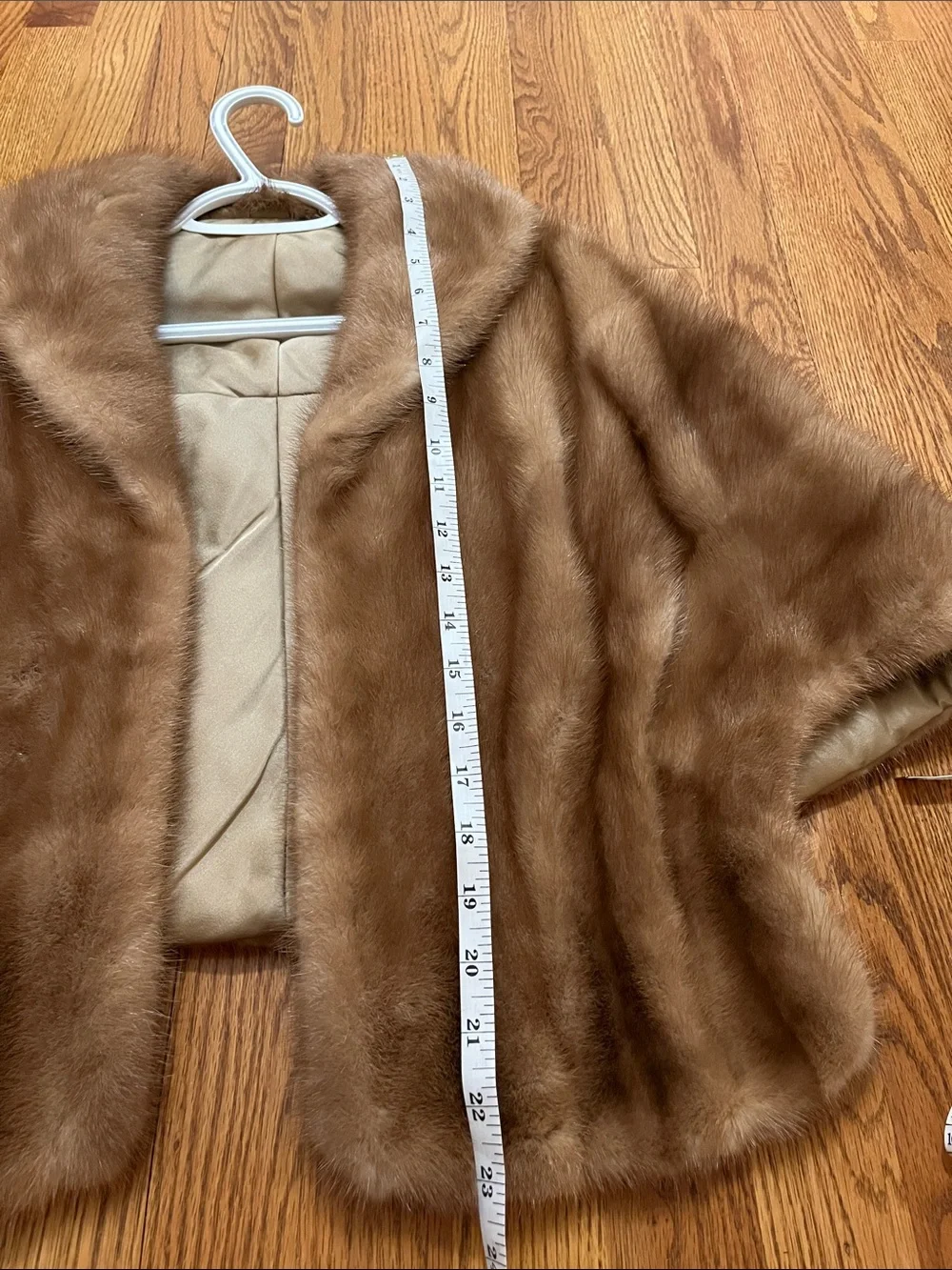 Women's Brown Mink Fur Shawl - Picture 5 of 8